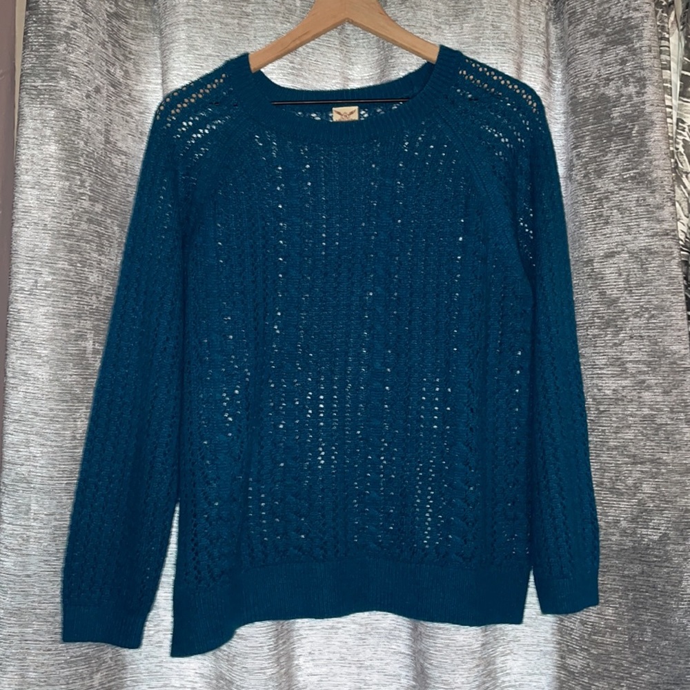 Faded glory 1x knit sweater smoke and pet friendly